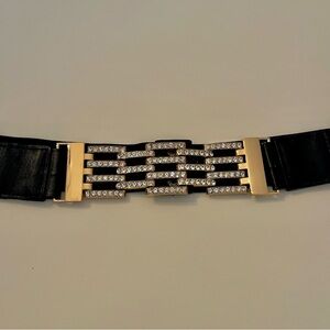 Elastic belt with diamond embellishment size L